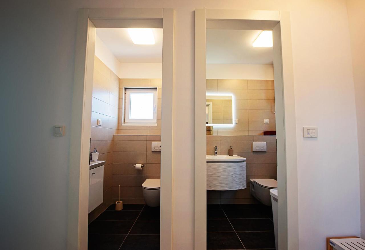 Sea Front Apartments Ivana Rogoznica  Ngoại thất bức ảnh