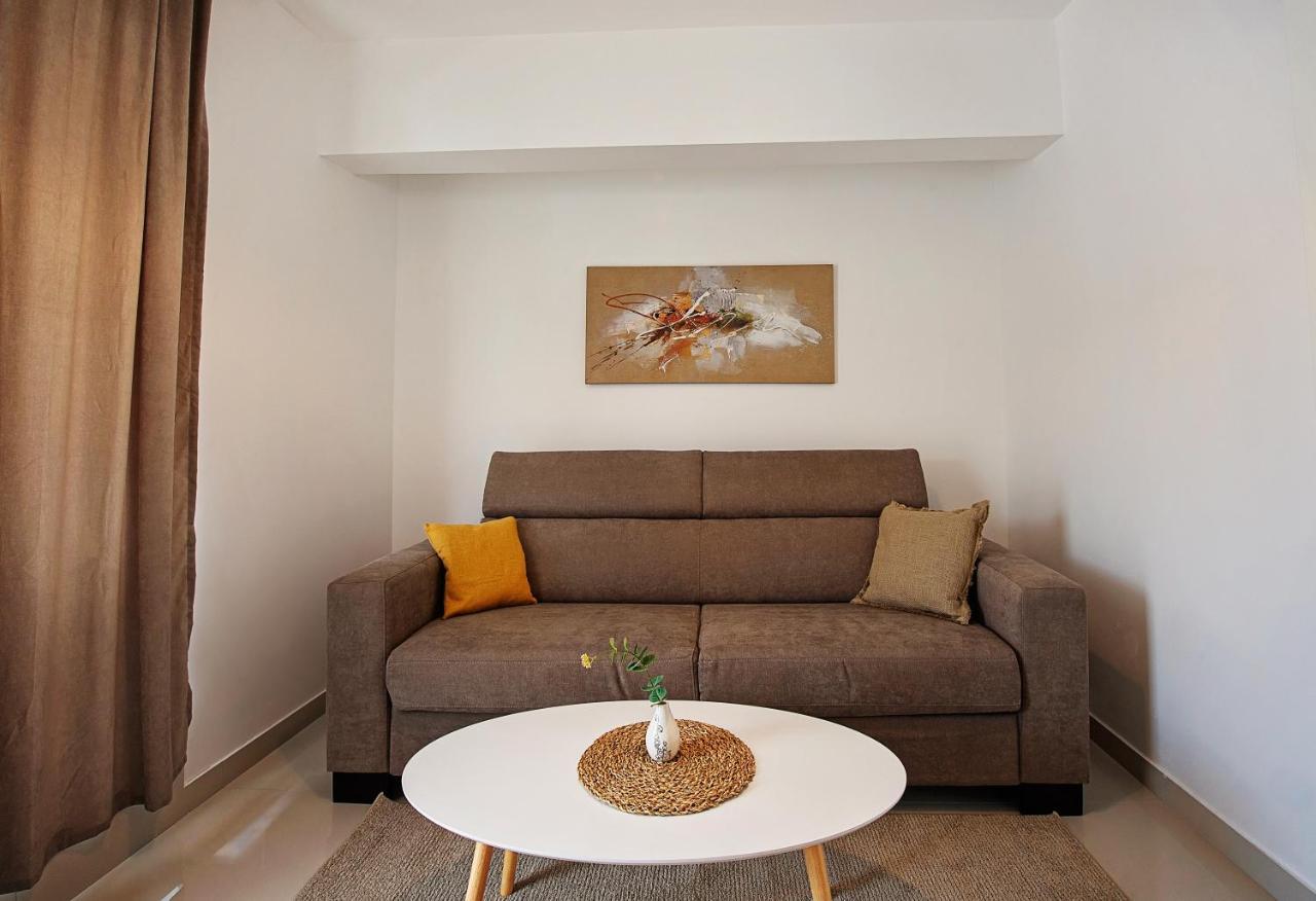 Sea Front Apartments Ivana Rogoznica  Ngoại thất bức ảnh